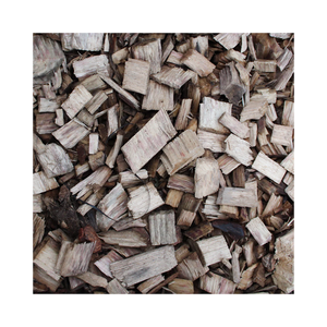 Virutas de madera dura de primera calidad suministradas a granel para combustible de biomasa y producción de energía - Product Image 1