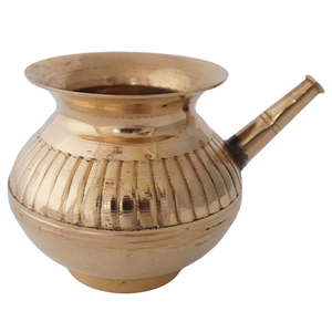 Lota en laiton pur vintage de haute qualité avec peinture rouge et verte et finition polie pour une utilisation en cuisine, lota en laiton arabe antique - Product Image 3