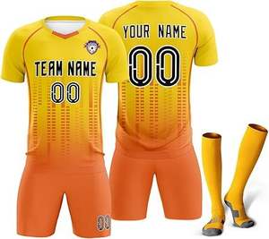 Uniforme de football pour hommes de la meilleure qualité Chemises et shorts en maille confortables Ensemble de football élégant avec quantité minimale de commande bas et de haute qualité - Product Image 4