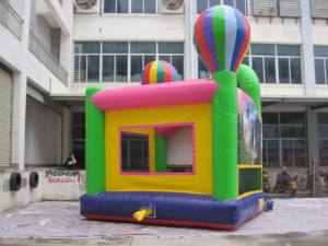 Château gonflable en PVC en forme de montgolfière pour locations commerciales de fêtes, fabriqué en Chine - Product Image 2