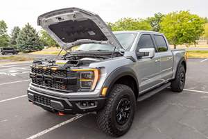 F-150 Raptor R 2023, Motor V8 Supercargado de 700 hp, Tracción en las Cuatro Ruedas, Paquete de Techo Corredizo y Puerta Trasera, Mayormente sin Modificaciones - Product Image 6