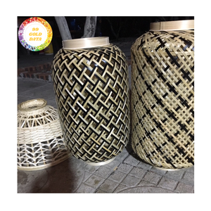 Lámpara de bambú, lámpara colgante decorativa tejida de bambú natural, perfecta para comedor, espacio hecho en Vietnam - Product Image 2