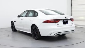 2022 แจ็กการ์ XF R-Dynamic SE ซีดาน ขับเคลื่อนสี่ล้อ สภาพดี ใช้งานน้อย - Product Image 2