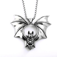 Vintage Edelstahl Vampir-Fledermaus Anhänger Halskette für Männer Gotischer Halloween Streetwear Schmuck Geschenk Großhandel