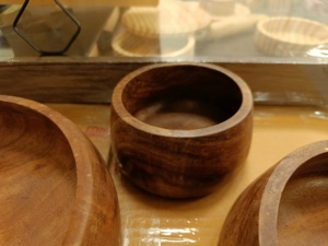 Décorations en bois poli faites à la main Boîtes en bois de table et panneaux muraux Artisanat en bois Articles d'artisanat - Product Image 3