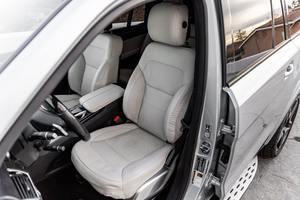 Mercedes-Benz GLS 550 V8 biturbo, transmission intégrale, modèle 2019, d'occasion haut de gamme - Product Image 6