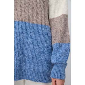 Pull oversize en tricot vintage haut de gamme pour femmes, en laine mérinos respirante, tricot torsadé décontracté pour l'automne et l'hiver, devant inclus - Product Image 3