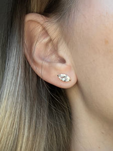 Pendientes de Diamantes Cultivados en Laboratorio con Corte Asscher y Engaste de Bisel de 4.00 CTW, Oro Sólido de 14K, Pendientes de Diamantes Minimalistas para Mujer - Product Image 5