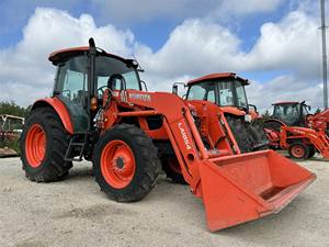 M5-091 Kubota de haute qualité à vendre au Canada et aux États-Unis Tracteur à roues avec 4WD pour l'agriculture et l'agriculture - Product Image 4