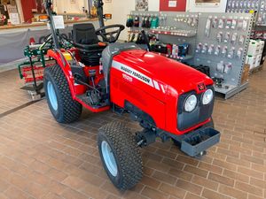 Massey Ferguson 1532 <b>Used</b> <b>Tractor</b> - Product Image 5