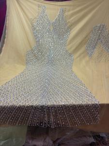 Tissu de broderie en cristal vert de luxe, orné de perles à la main, pour robes de soirée - Product Image 6