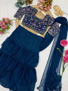 Lahenga Saree งานปาร์ตี้3ชั้นแต่งระบายพร้อมด้ายเย็บปักหลายเส้น - Product Image 4