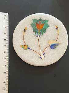 Sous-verres en marbre incrusté, pierre de malachite, lapis-lazuli, base en marbre blanc, ensemble rond vintage de luxe - Product Image 4