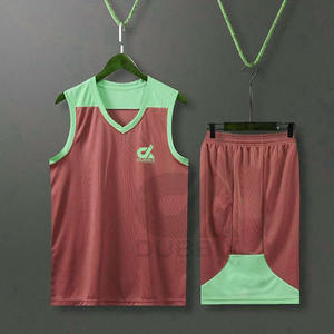 Uniforme de Baloncesto de Invierno para Hombre al Mejor Precio, Venta Directa de Fábrica, Ajuste Entallado, Talla Grande, Transpirable, 100% Poliéster, Secado Rápido - Product Image 3