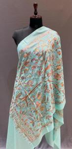 Chal de terciopelo de Cachemira tradicional vibrante, pieza de moda de invierno, patrón sólido bordado Paisley, borlas finas transpirables - Product Image 3