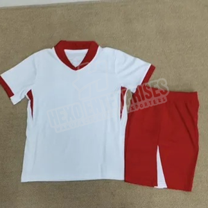 Uniforme de fútbol hecho en Pakistán, venta al por mayor, uniforme de ropa de fútbol Deportivo para uniforme de fútbol personalizado de alta calidad - Product Image 1