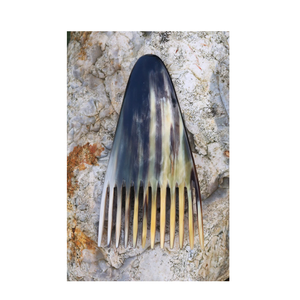 Peigne en corne de boeuf de buffle Design nautique antistatique Couleur naturelle polie avec une vente chaude de petite taille - Product Image 1