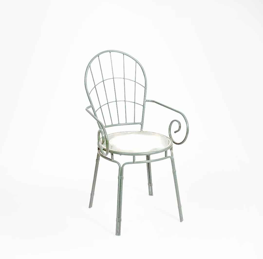 เช่นเดียวกับภาพ