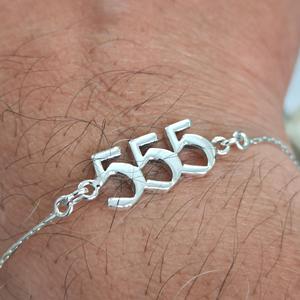 กำไลข้อมือจี้เลขเทวดาแบบกำหนดเอง ทำจากเงินแท้ 925 - Product Image 2