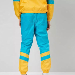 Conjunto de Sudadera con capucha cortavientos de estilo deportivo con cremallera frontal completa Conjunto cortavientos con carcasa exterior resistente al agua - Product Image 5