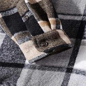 Camisas de franela unisex transpirables de algodón y poliéster baratas con estampado hecho en Pakistán - Product Image 5