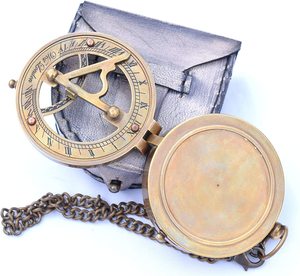 Brújula de reloj de sol de latón náutico con cadena y estuche de cuero-náutico marino-reloj de sol-regalo accesorio Steampunk - Product Image 2