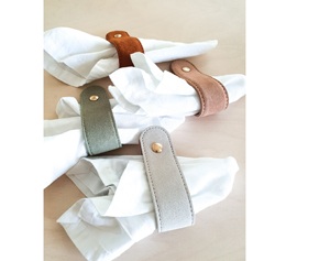 Anneaux de serviette à boucle en cuir de style nordique pour les cérémonies de mariage et Noël pour les fêtes Décoration de table et accessoires - Product Image 4