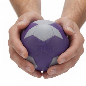 Balón de Fútbol Mini Moderno, Duradero, Ligero, Acabado Liso, Fácil Control, Diseño Personalizable, Apto para Práctica de Fútbol - Product Image 4