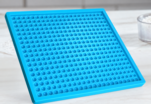 Moule commercial en silicone réutilisable pour bonbons gélifiés, demi-dôme rond, 391 cavités, pour essais de fabrication de confiseries sans amidon - Product Image 1