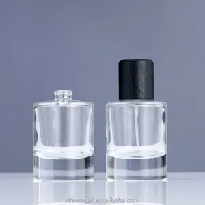 Achetez un vaporisateur de parfum noir mat transparent rond à fond épais de 30ml 50ml et un chapeau rond en bois