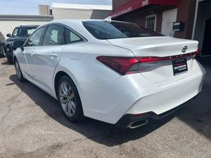 Toyota Avalon XLE AWD 2021 d'occasion, intérieur en cuir foncé, caméra de recul, taille des pneus R16, boîte de vitesses automatique, 4x4, essence - Product Image 5