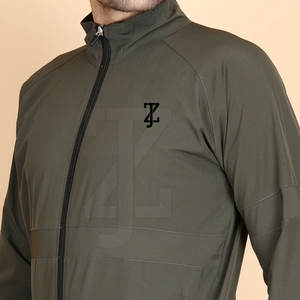 Survêtement pour homme confortable et léger, conçu pour les activités quotidiennes, style décontracté et urbain - Product Image 6