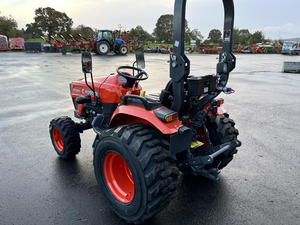 Tracteur utilitaire compact Kubota EK1-261 homologué pour la route avec attelage 3 points Cat 1N et ROPS – Vente en gros de mini-tracteurs Kubota EK1-261 4x4 - Product Image 4