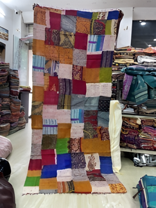 Dupatta de parche de seda Premium para mujer, estola de seda tradicional hecha a mano, ropa festiva y étnica al mejor precio - Product Image 5