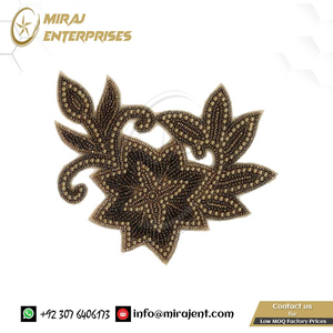 Diseño de flores estrelladas proveedor al por mayor Camas Trabajo Parches de oro antiguo | Insignias de lingotes personalizados - Product Image 2