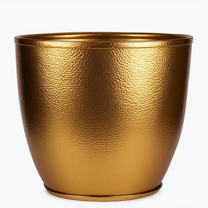 Pot de tuyau antique en laiton doré poli classique parfaitement conçu pour un style de jardin saisonnier élégant et une décoration intérieure de qualité supérieure - Product Image 1