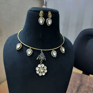 Ensemble de pendentifs anti-ternissement en pierre naturelle, bijoux indiens de qualité supérieure pour femmes, produit en vrac fait à la main - Product Image 2