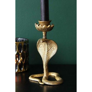 Vente en gros de bougeoirs pour la décoration intérieure en métal, laiton et or Bougeoir à bougie chauffe-plat élégant pour chat Bougeoir conique - Product Image 2