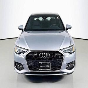 Audl A6 Premium Plus 4 portes Se-dan AWD avec 45 TFSI 2,0 L 4 cylindres Turbo essence/électrique hybride doux 7AM 2025 - Product Image 1