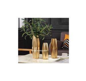 ชุดแจกันดอกไม้สไตล์โมเดิร์นทำด้วยมือทำจากทองเหลืองและอลูมิเนียมชุบทอง3ขนาดที่แตกต่างกันตกแต่งโต๊ะงานแต่งงาน - Product Image 1