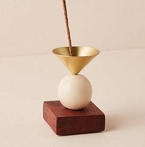 Soporte de incienso de oro de metal de lujo, soporte de incienso decorativo hecho a mano en tonos dorados, soporte de incienso de hoja doblada moderna para el hogar - Product Image 5