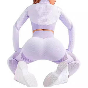 Conjunto de Yoga de 3 Piezas sin Costuras de Alta Calidad para Mujer, Talla Grande, con Logotipo Frontal, para Gimnasio, Fitness y Deportes - Product Image 3