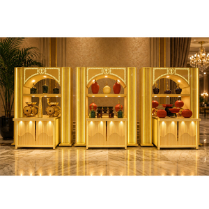 Elegante mostrador de comida para eventos, decoración de catering, conjunto de vitrina de madera de lujo para decoración con acabado dorado y arqueado - Product Image 1