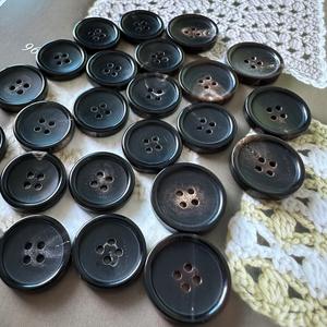 Bouton brut en corne de buffle naturelle de qualité supérieure pour accessoires vestimentaires - Product Image 2