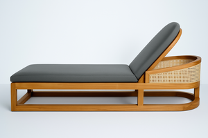 Chaise longue moderne en bois Erlani avec dossier réglable en rotin pour villa, piscine, patio, hôtels, extérieur - Product Image 2