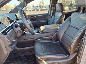 GMC Sierra EV Denali d'occasion 2024 - Product Image 2