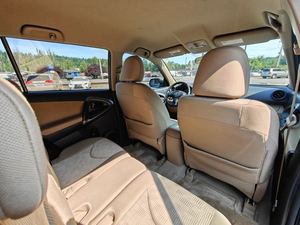 โตโยต้า RAV4 ปี 2010 รุ่นเบส เครื่องยนต์เทอร์โบ น้ำมันเบนซิน/ไฟฟ้า เกียร์ธรรมดา/อัตโนมัติ เบาะหนัง สีเข้ม ล้อแม็ก R16 พวงมาลัยซ้าย - Product Image 5