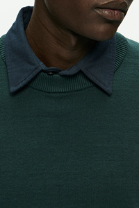 เสื้อสเวตเตอร์ผู้ชาย ผ้าถักเนื้อนุ่ม ระบายอากาศได้ดี อุ่นสบาย ดีไซน์ทันสมัย แขนเสื้อยืดหยุ่น น้ำหนักเบา หรูหรา - Product Image 5