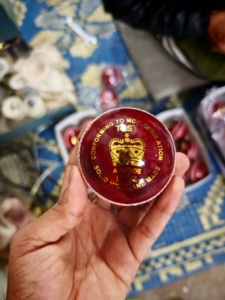 Pelota de Cricket Roja de Alta Calidad, 4 Piezas, Cosida a Mano - Product Image 4