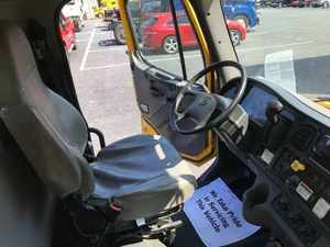 ขายรถบรรทุกพื้นเรียบ M2 ปี 2022 มือสองคุณภาพดี - 220 แรงม้า เกียร์อัตโนมัติ 6 สปีด พร้อมส่งออกทั่วโลก - Product Image 2